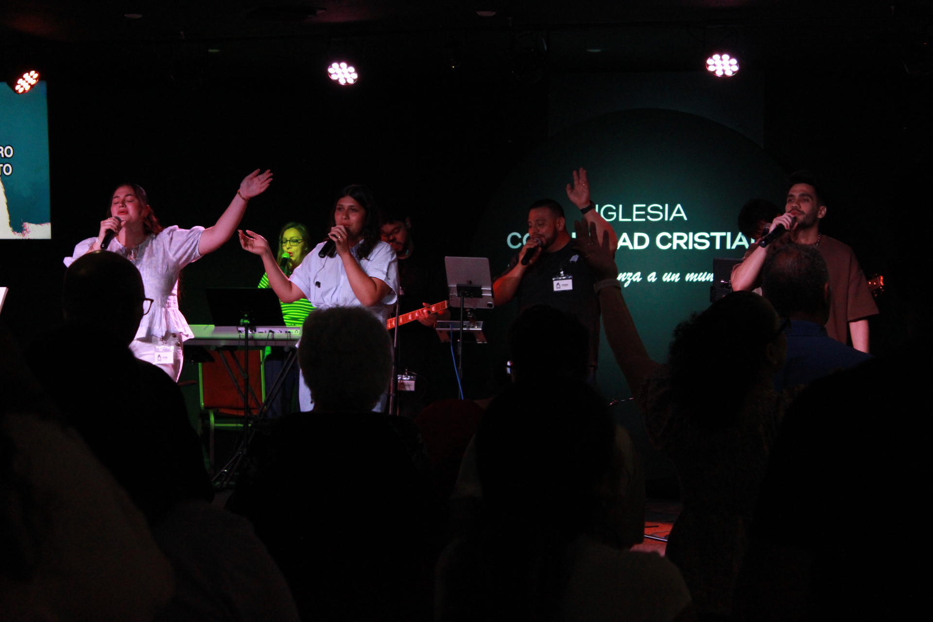 Iglesia Comunidad Cristiana Tampa Worship